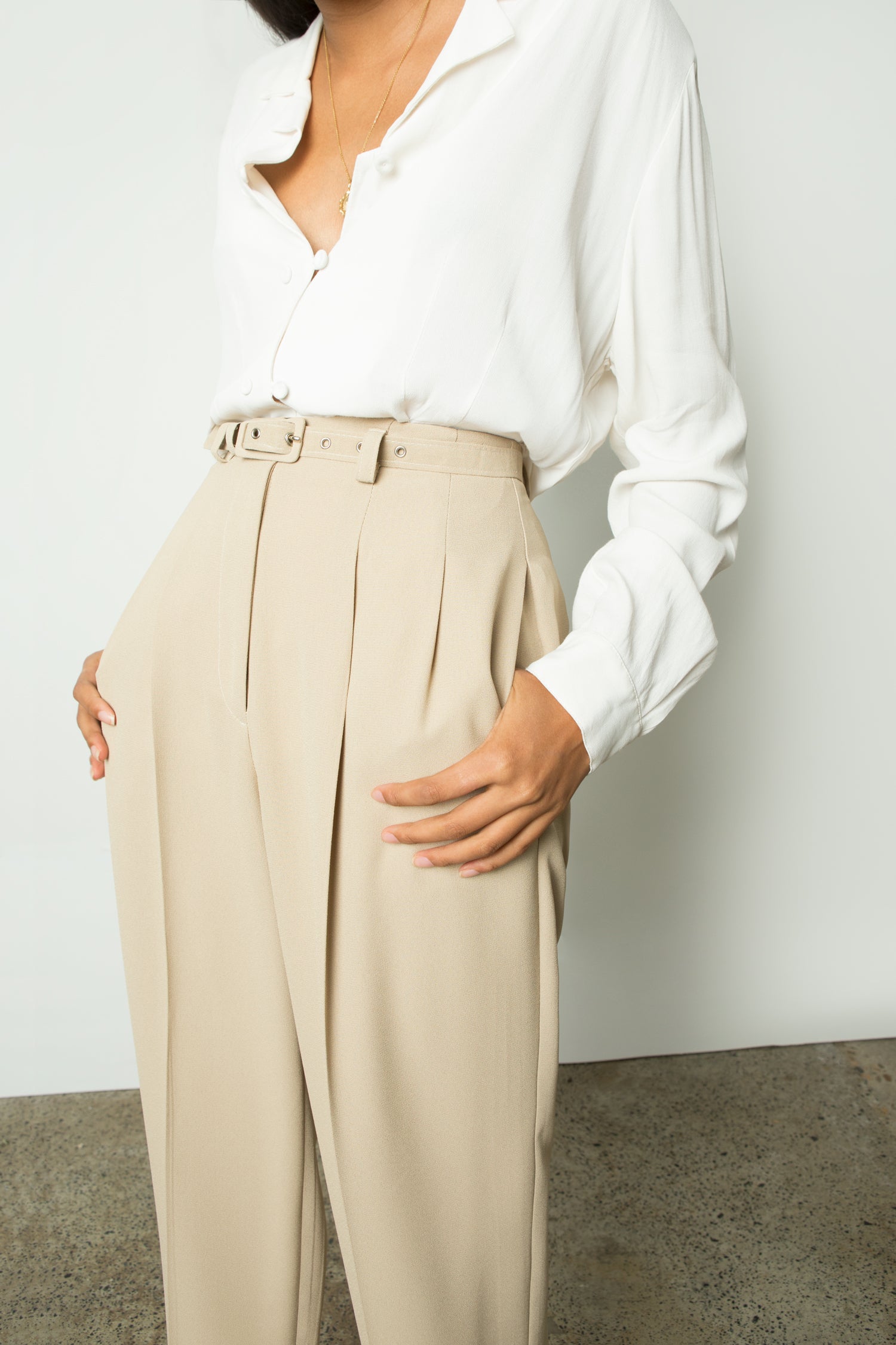 HIGH WAISTED PANT WITH BELT