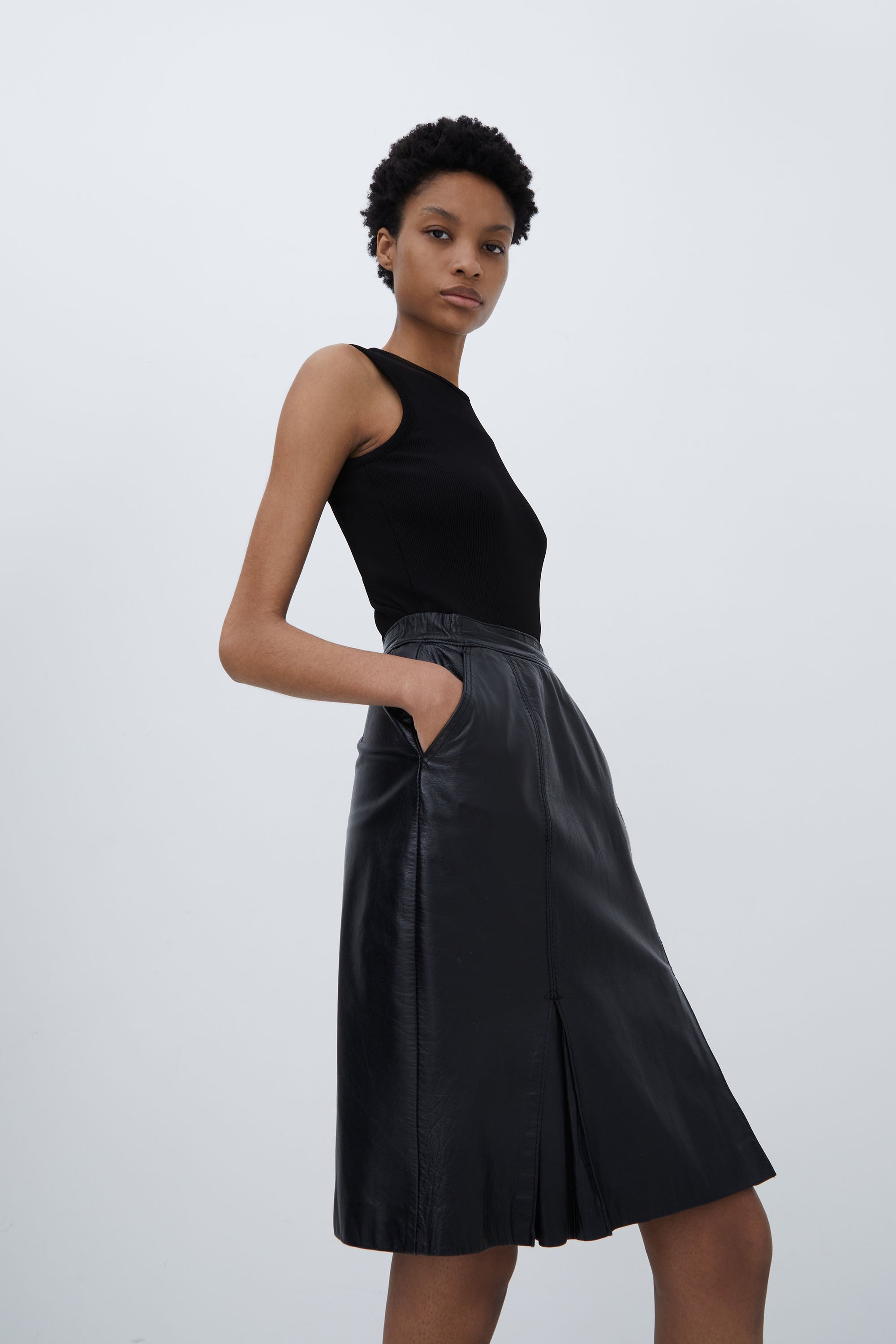 LEATHER SKIRT