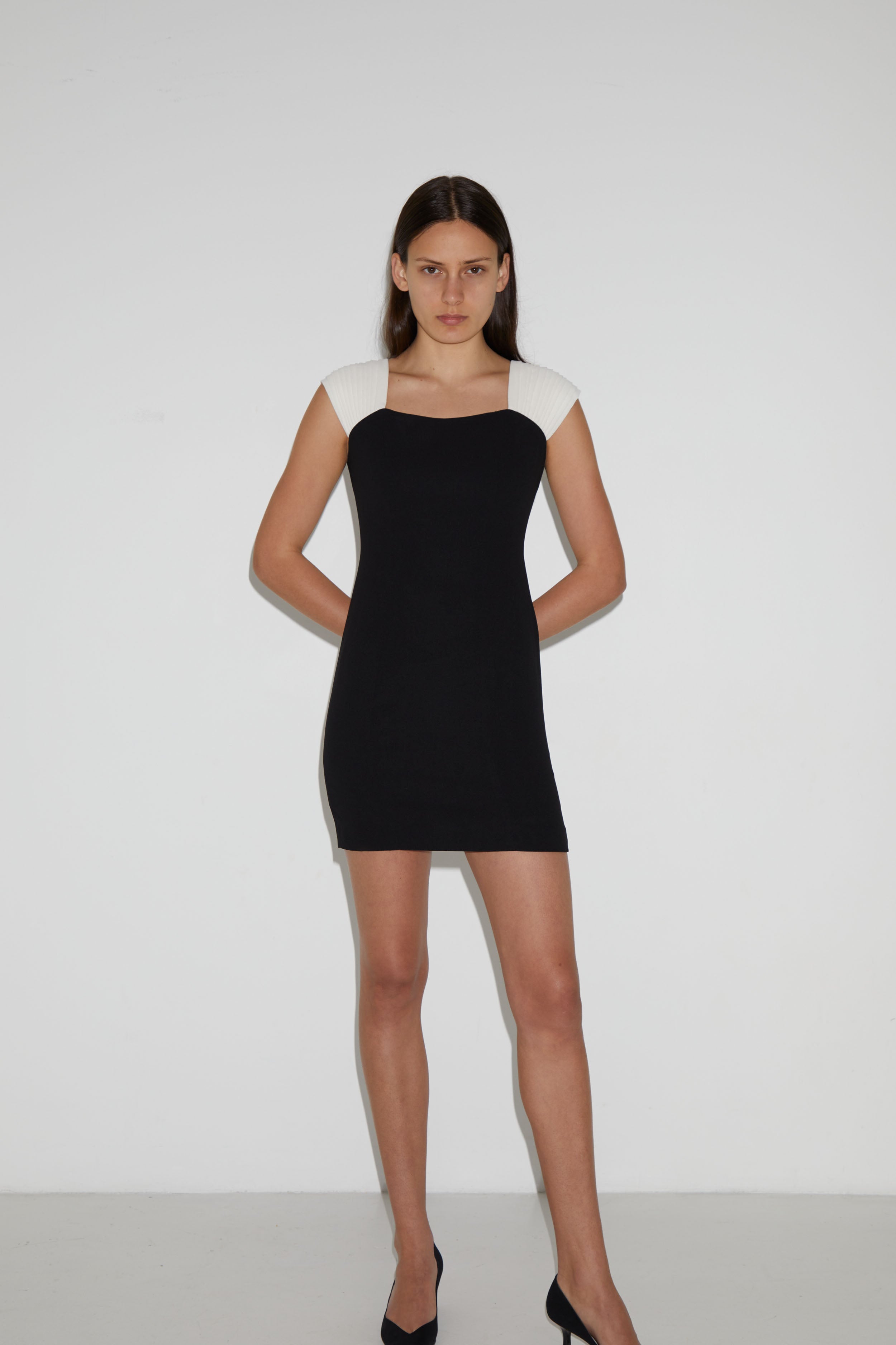 PLEATED SHOULDER MINI