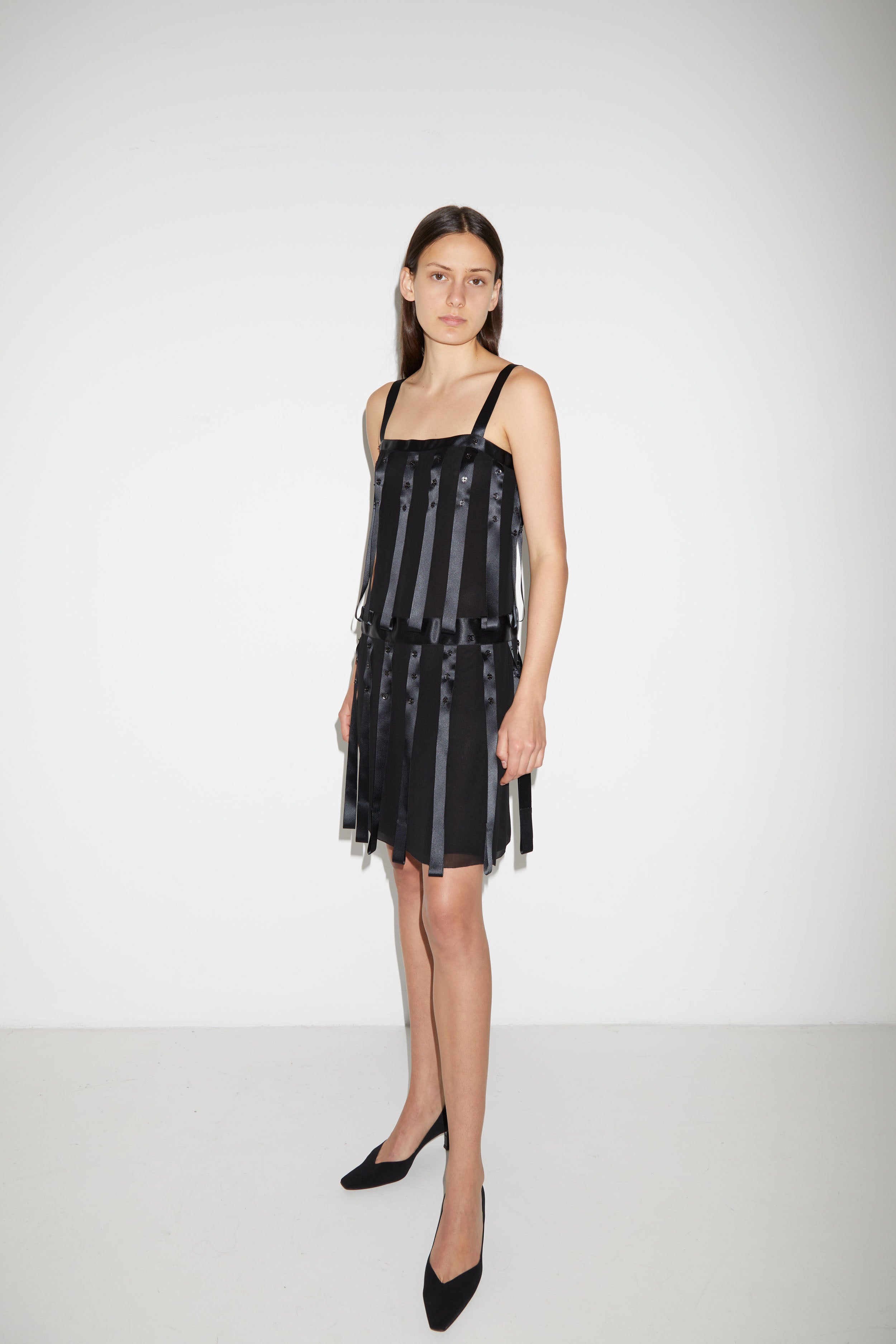 FALL 2003 CHANEL DRESS BY KARL LAGERFELD | olivialilalahood FALL 2003 CHANEL DRESS BY KARL LAGERFELD | olivialilalahood