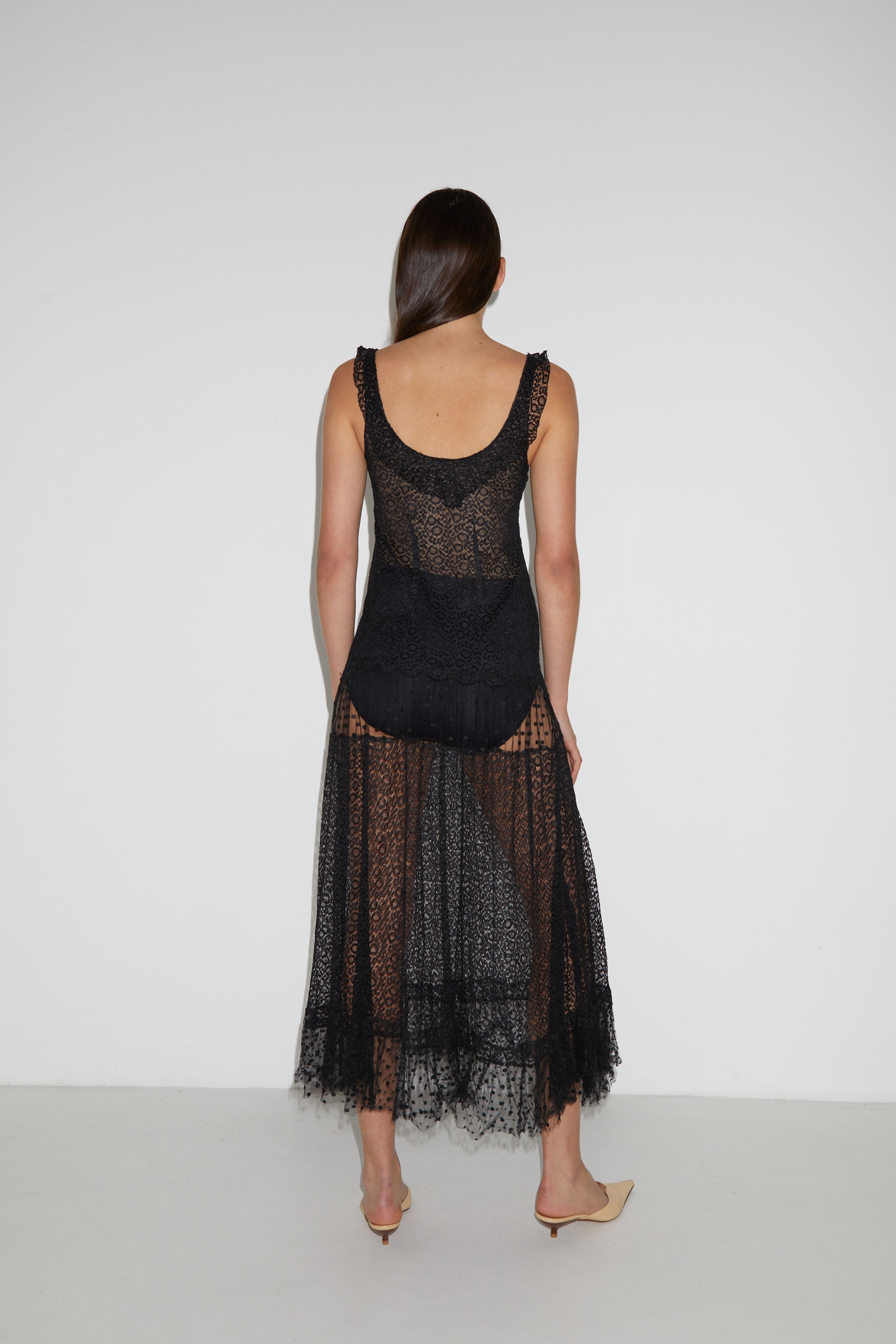 1930’S LACE DRESS