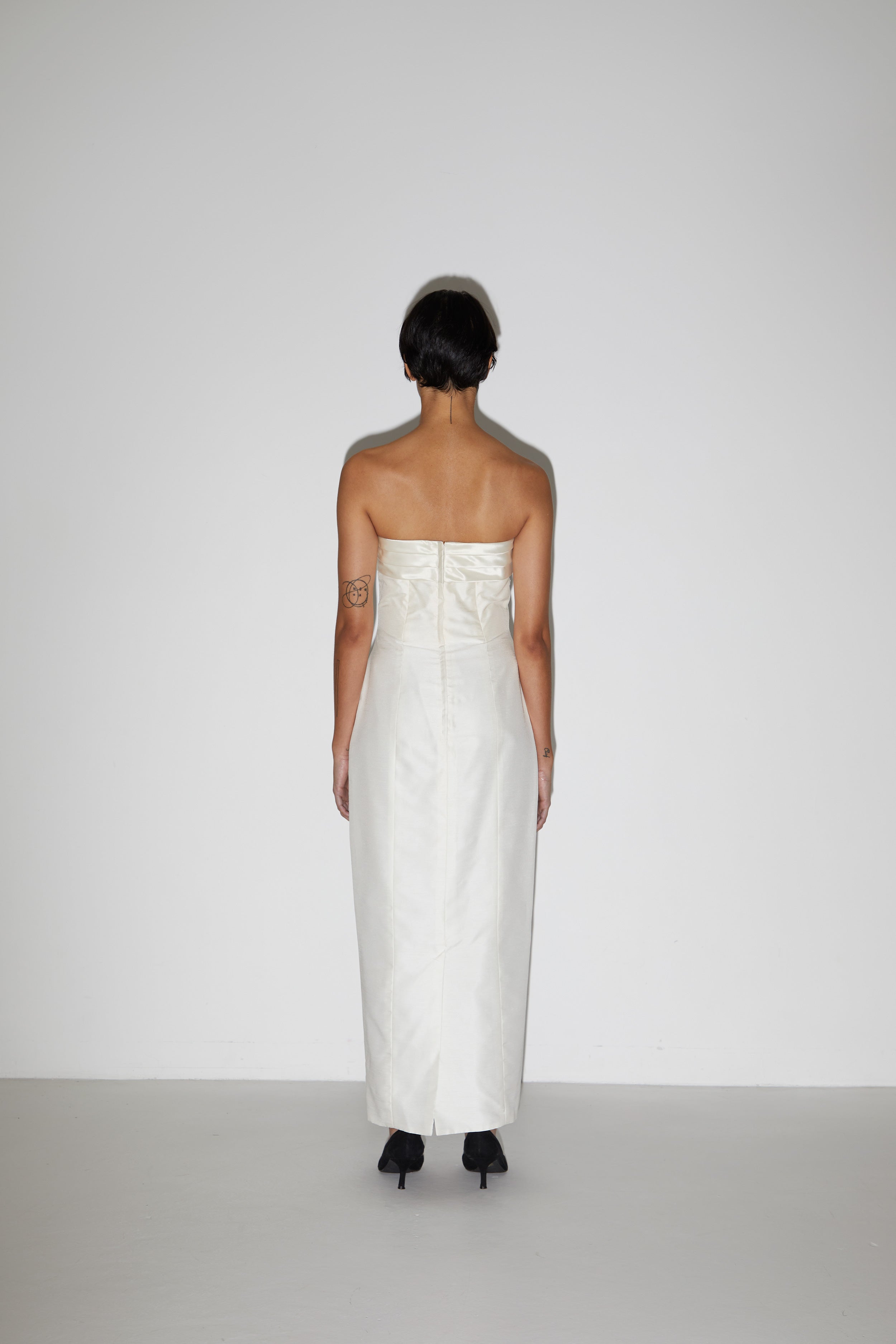EMBROIDERED COLUMN DRESS