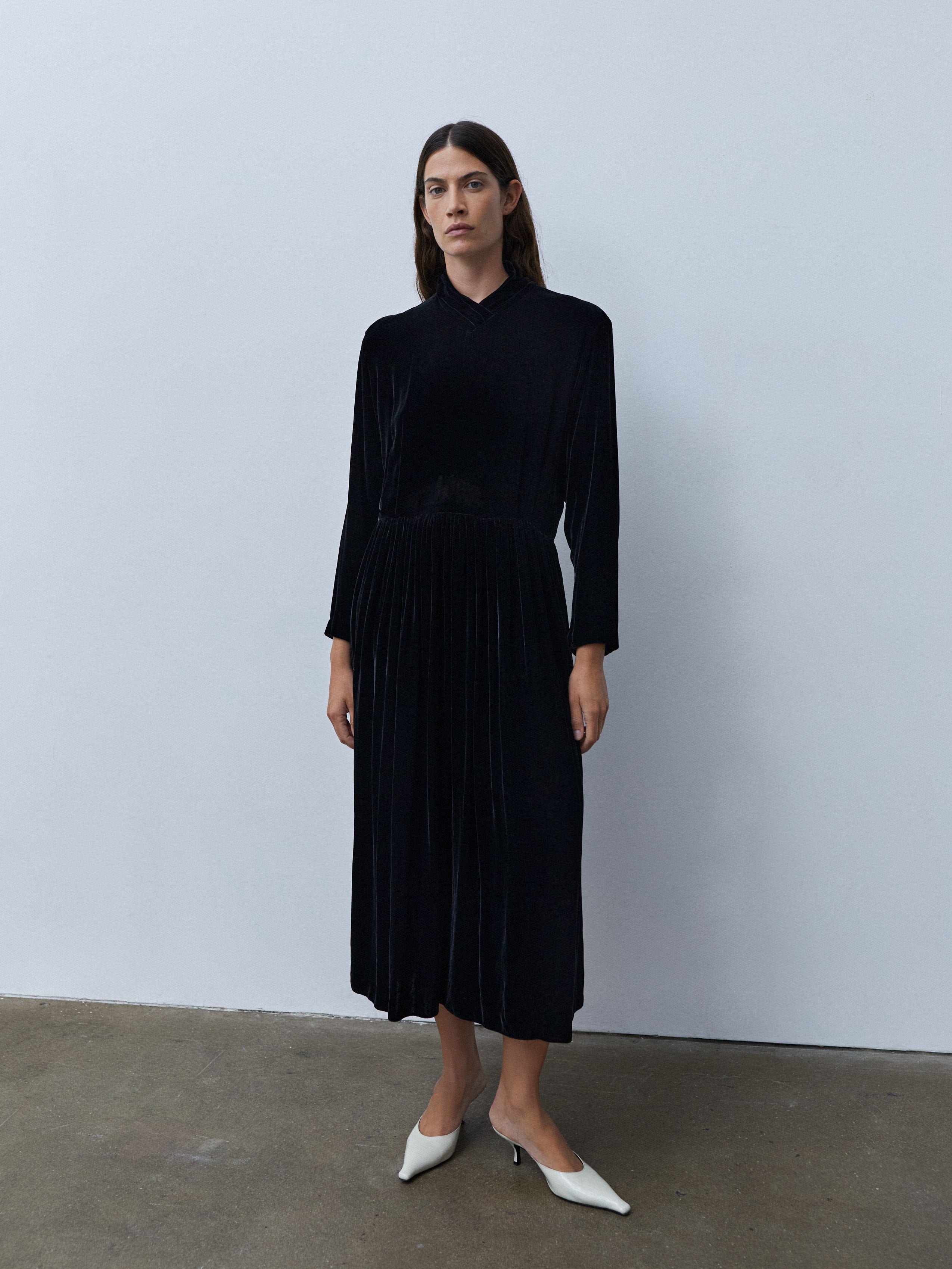 CALVIN KLEIN 1980s VELVET DRESS