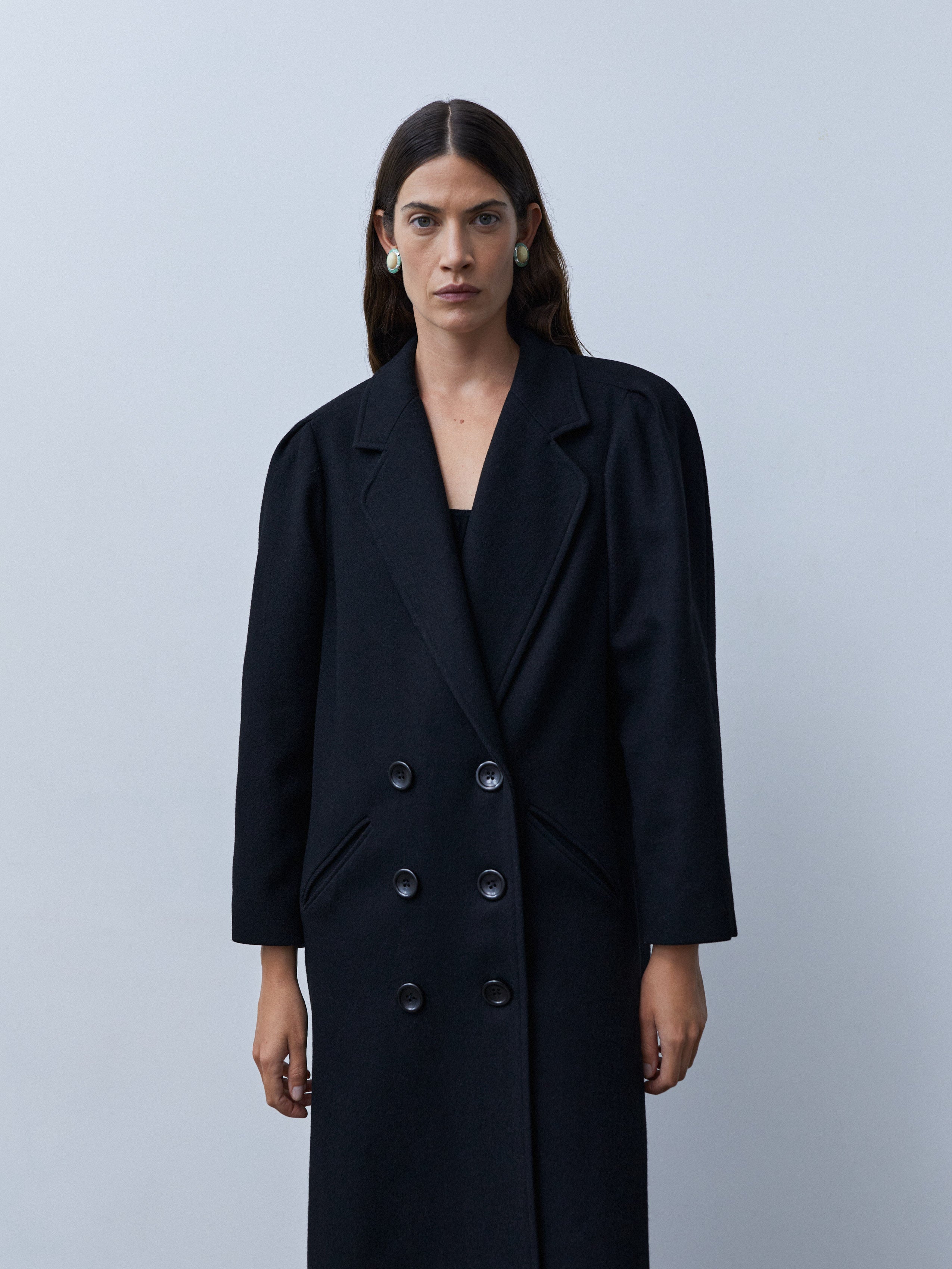 CURVE SHOULDER COAT