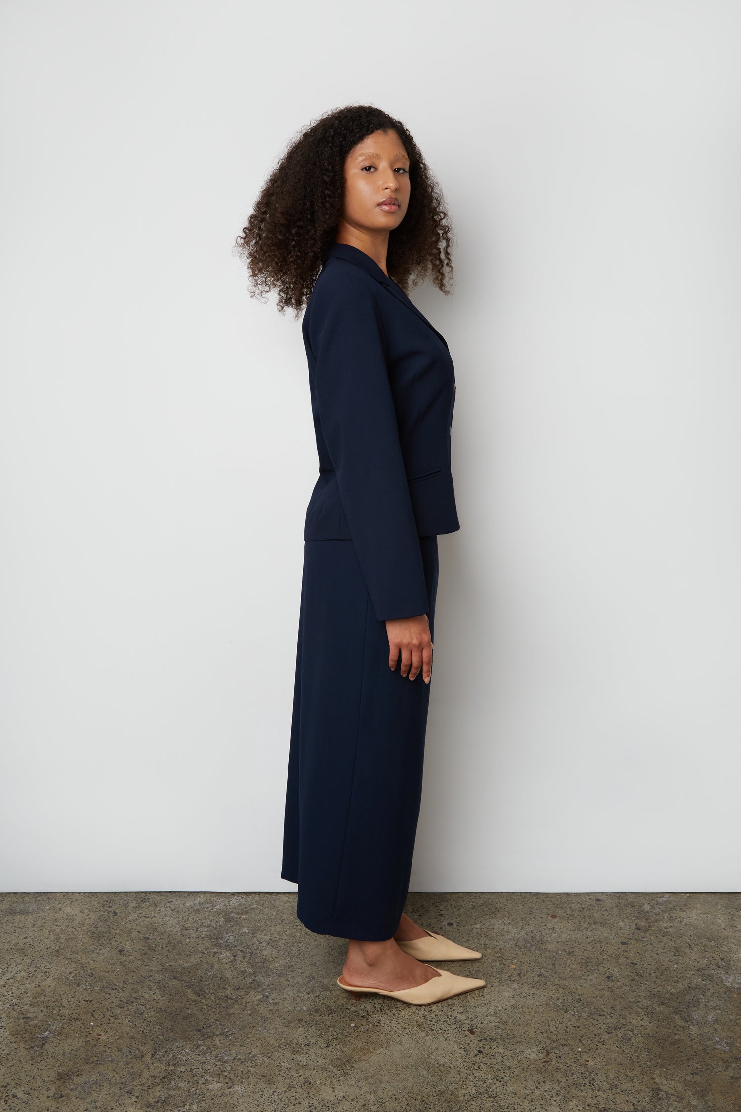 TAPERED SKIRT SUIT