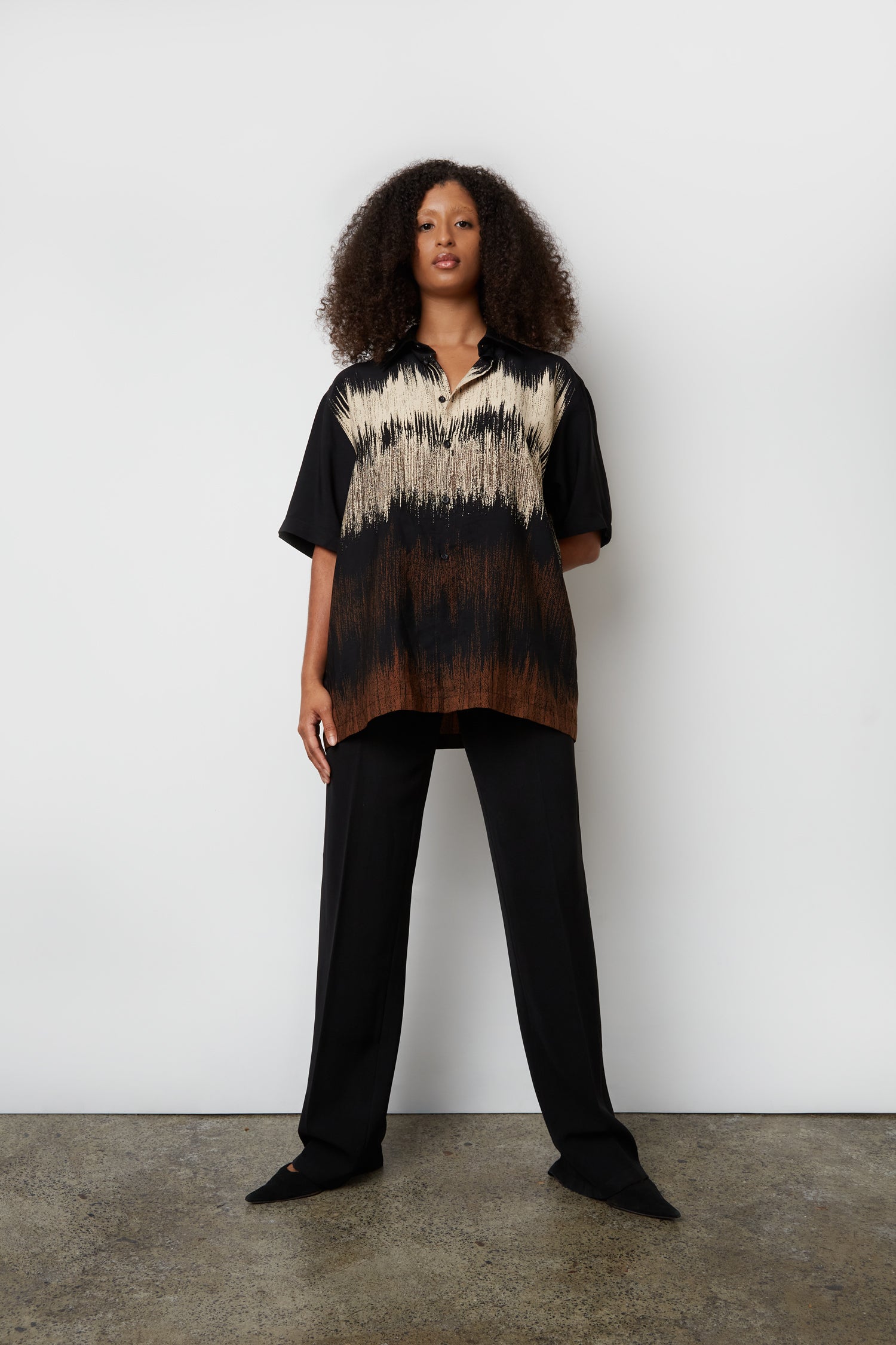 FREQUENCY SHORT SLEEVE SHIRT