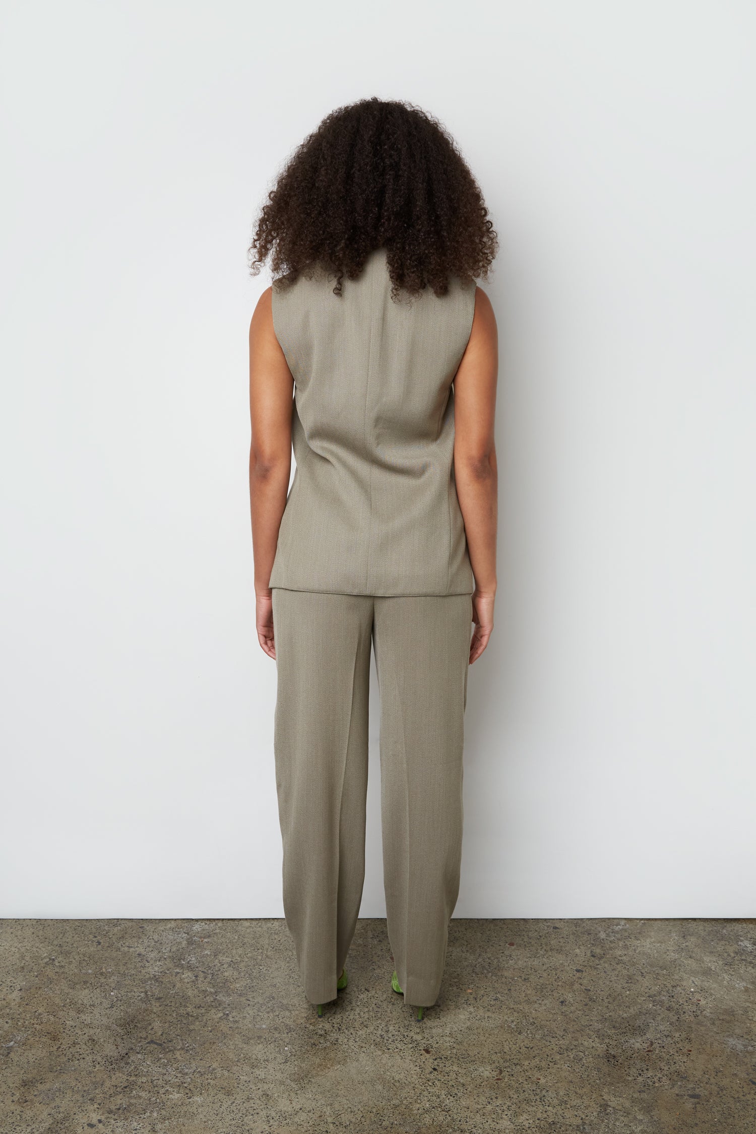 CALVIN KLEIN VEST SUIT