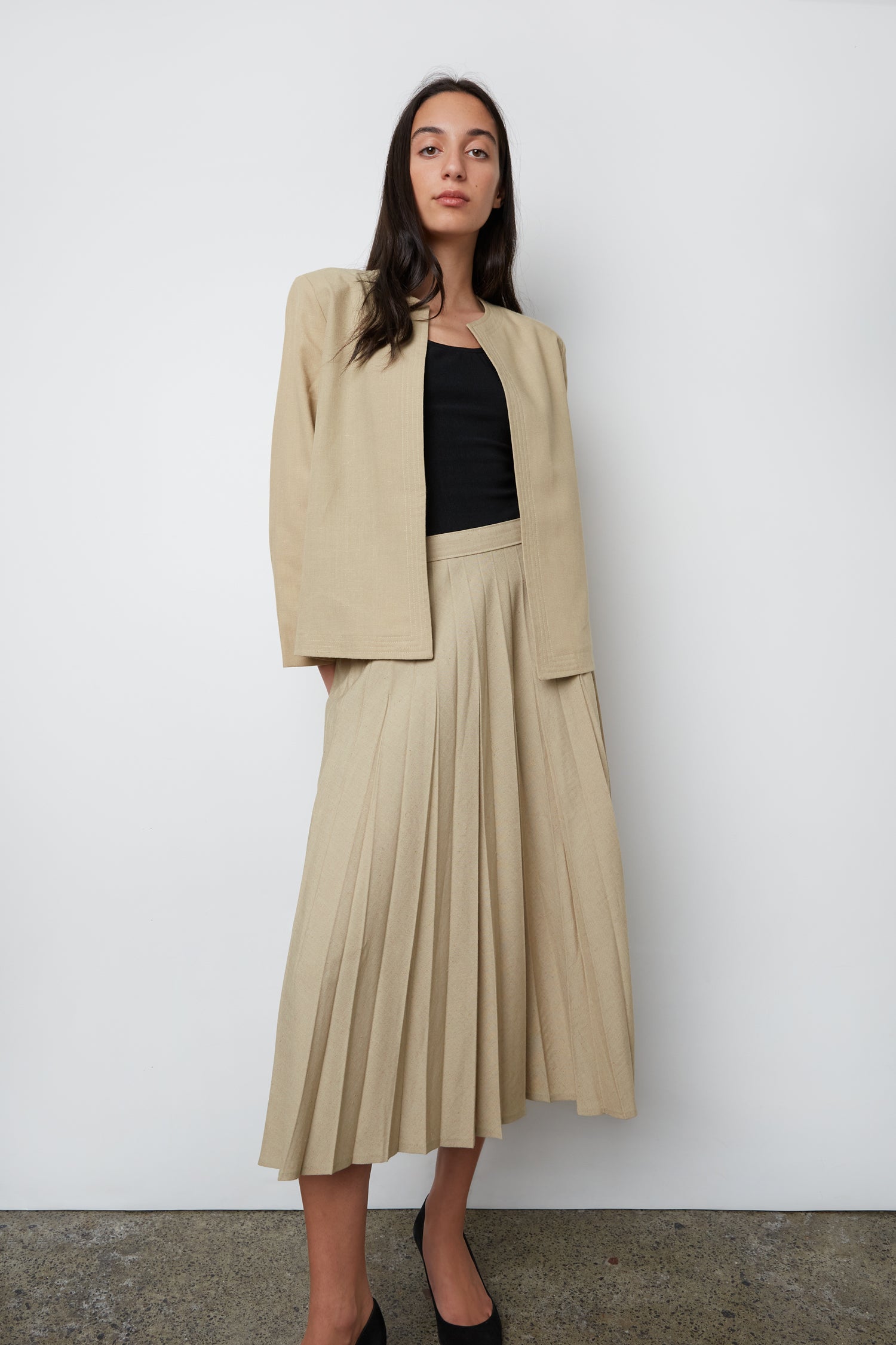Pleated best sale skirt suit