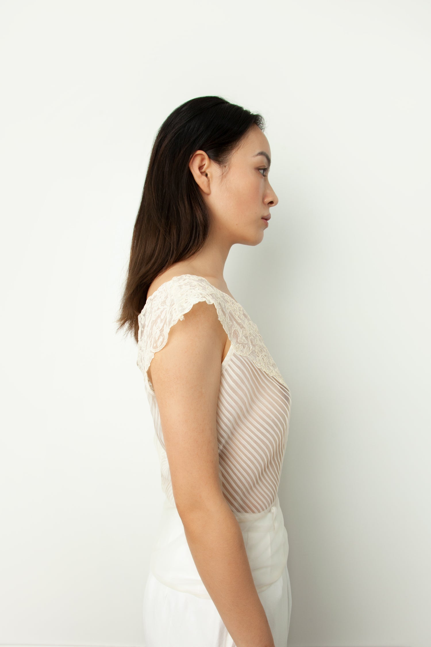 LACE BLOUSE
