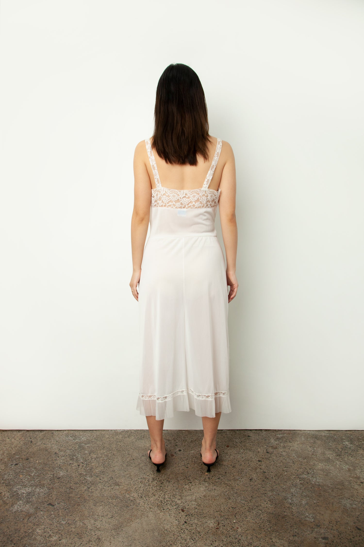 LACE CHEMISE