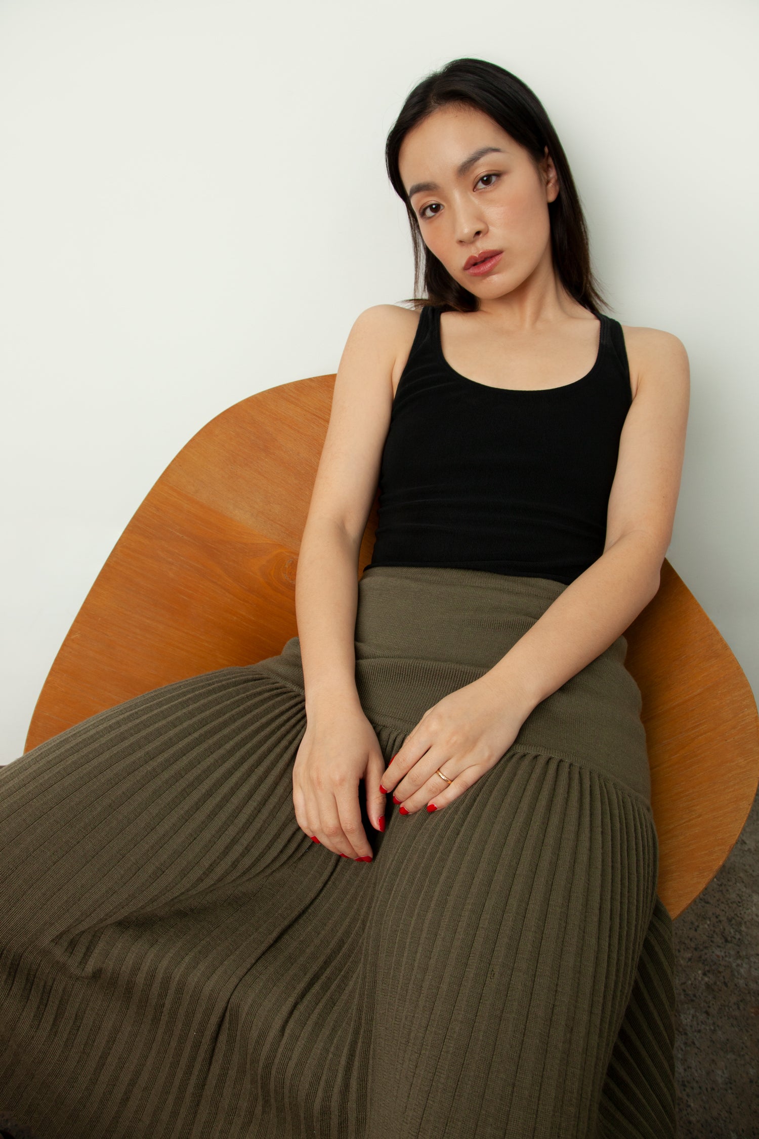 PLEATED KNIT SKIRT