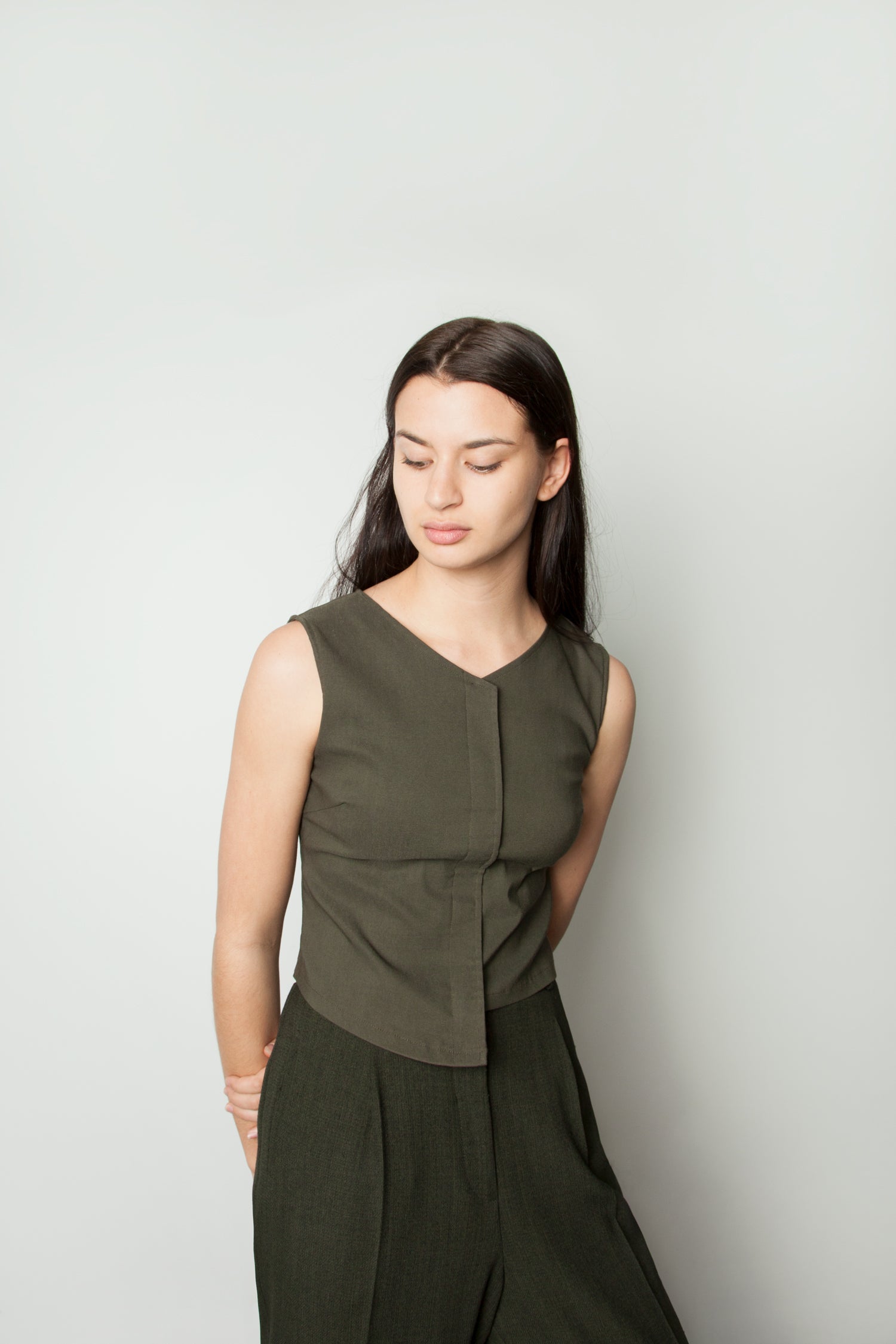 ASYMMETRIC TANK