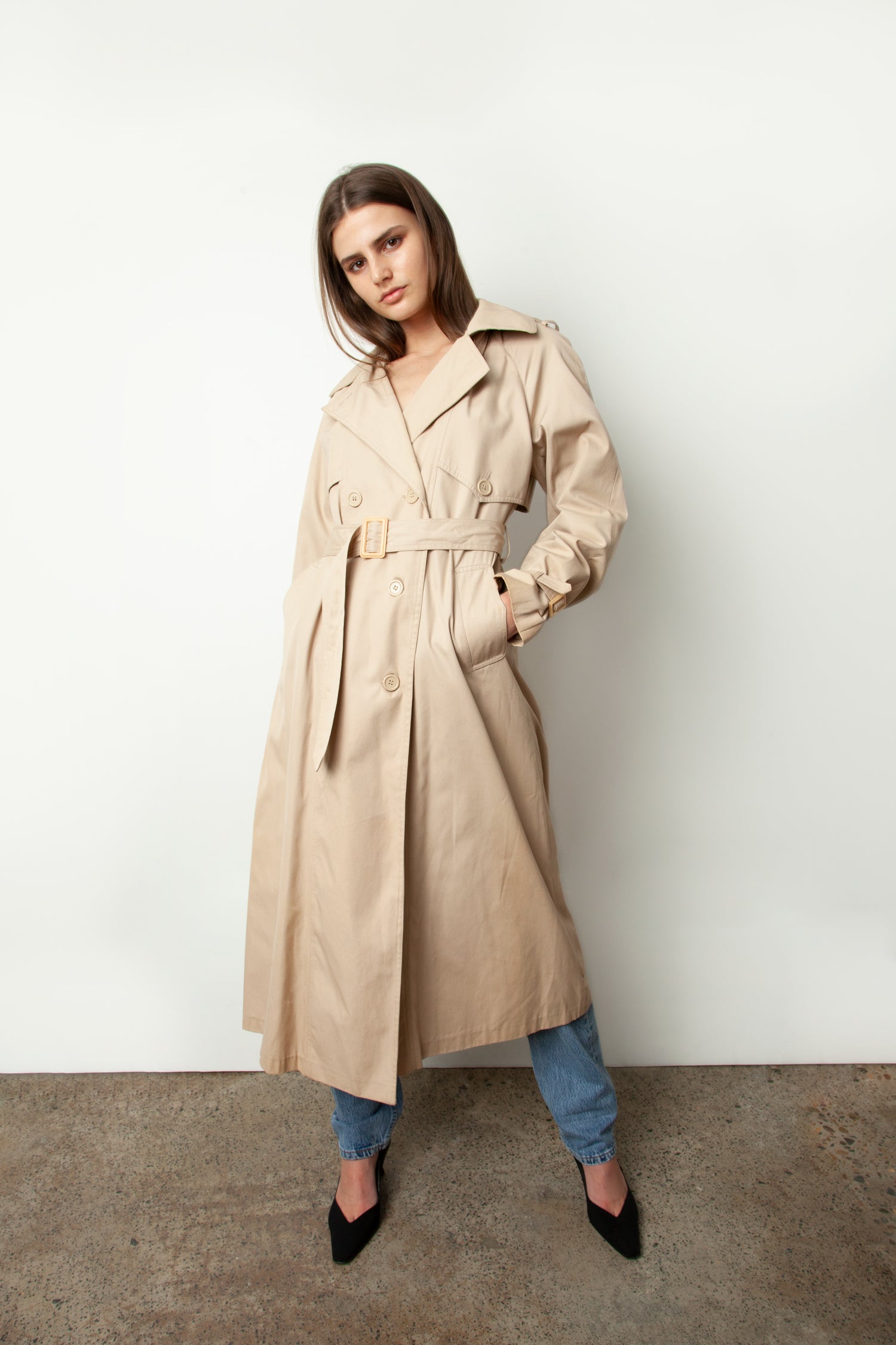 TRENCH COAT