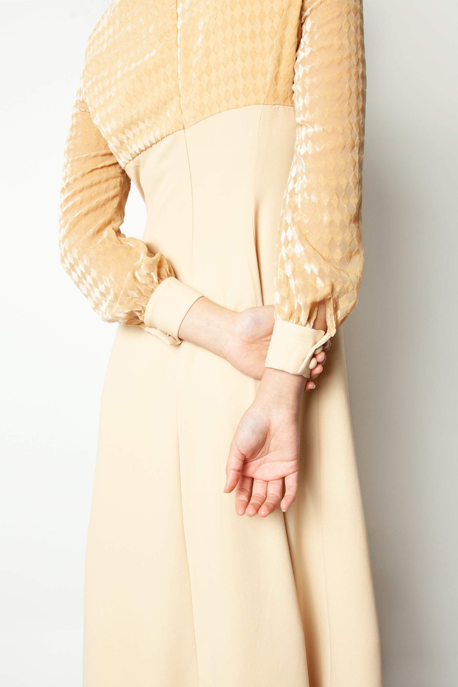 VELVET MIDI
