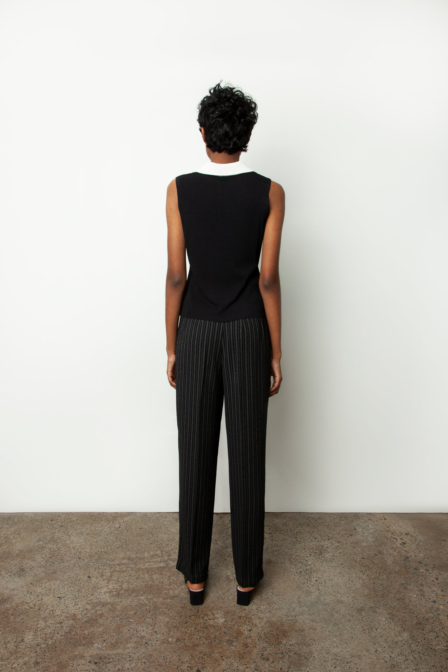 SILK BUTTON FRONT KNIT