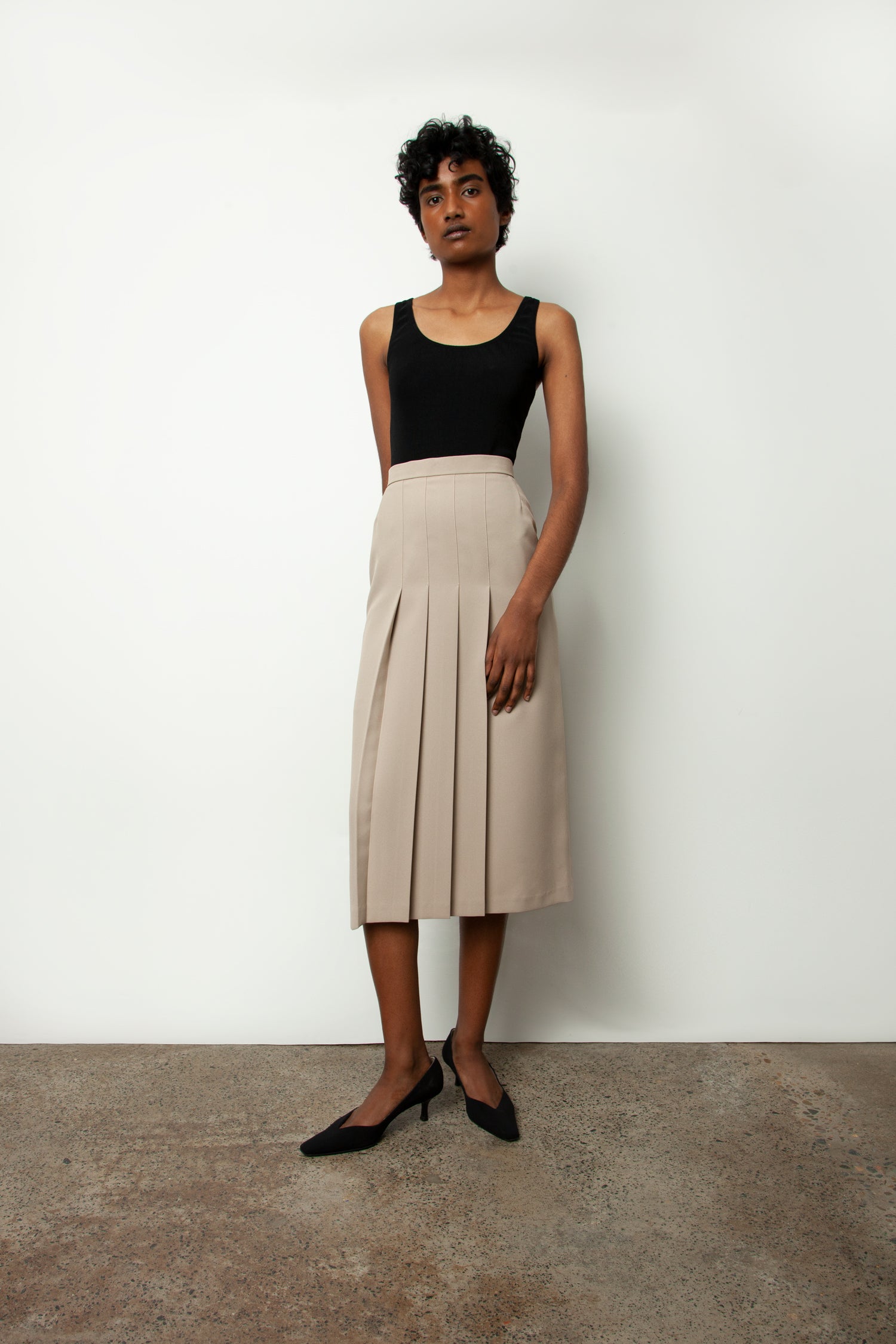 PLEAT SKIRT