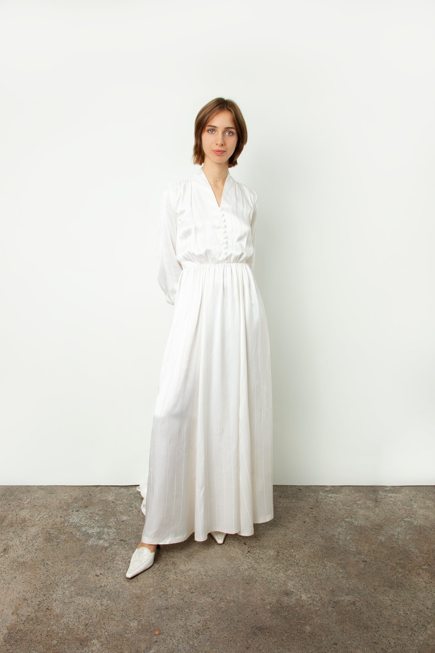 1970s WEDDING GOWN