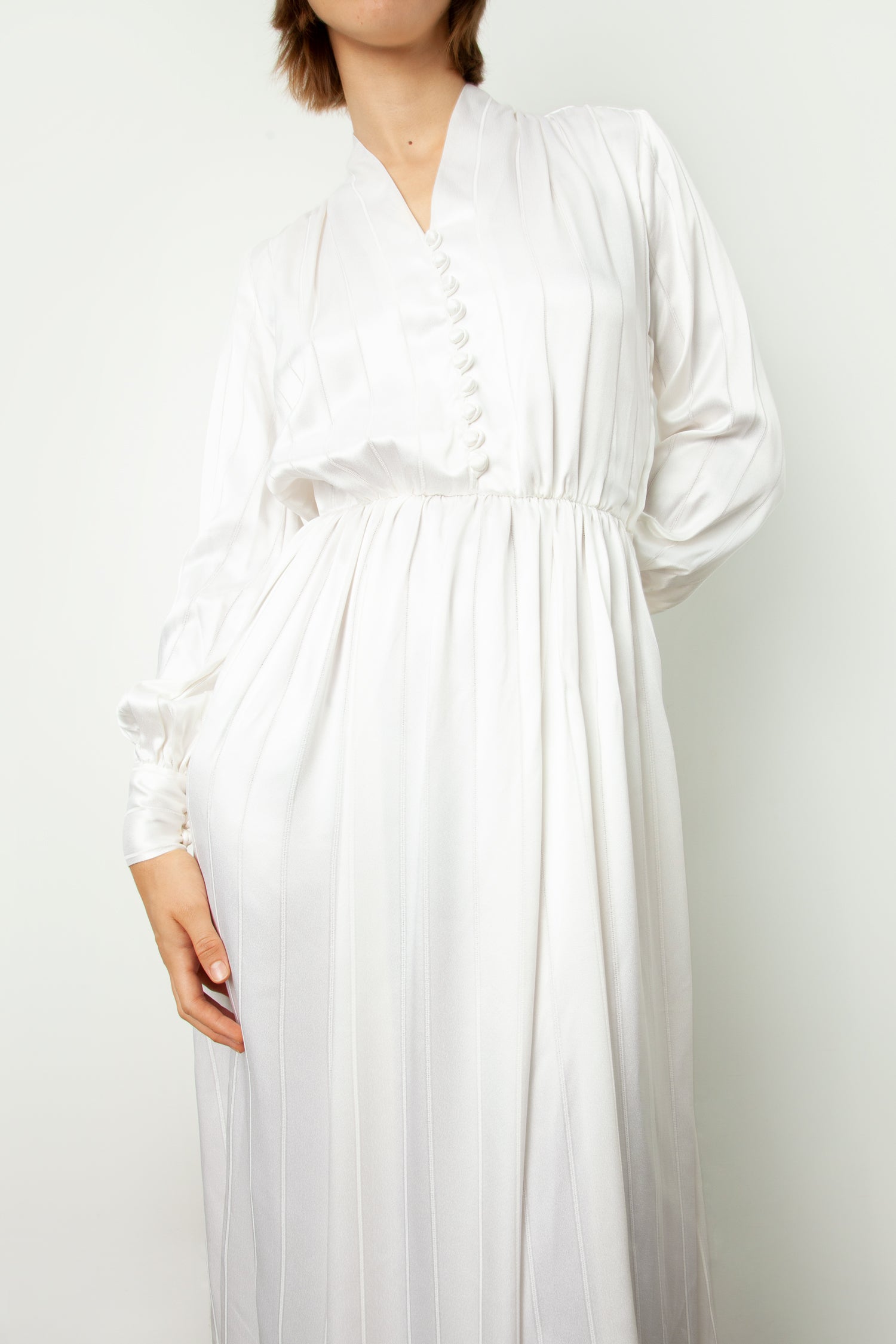 1970s WEDDING GOWN
