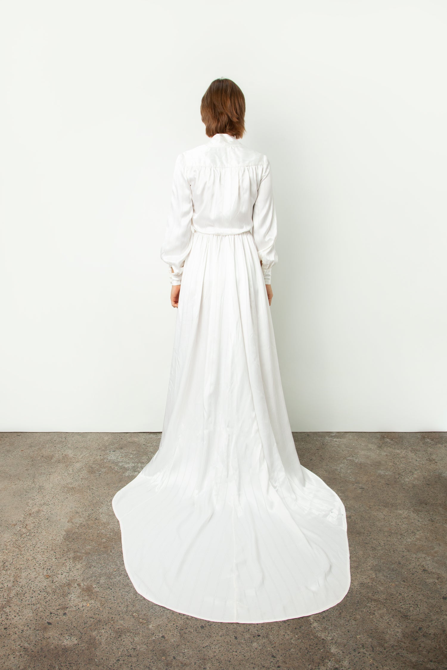 1970s WEDDING GOWN