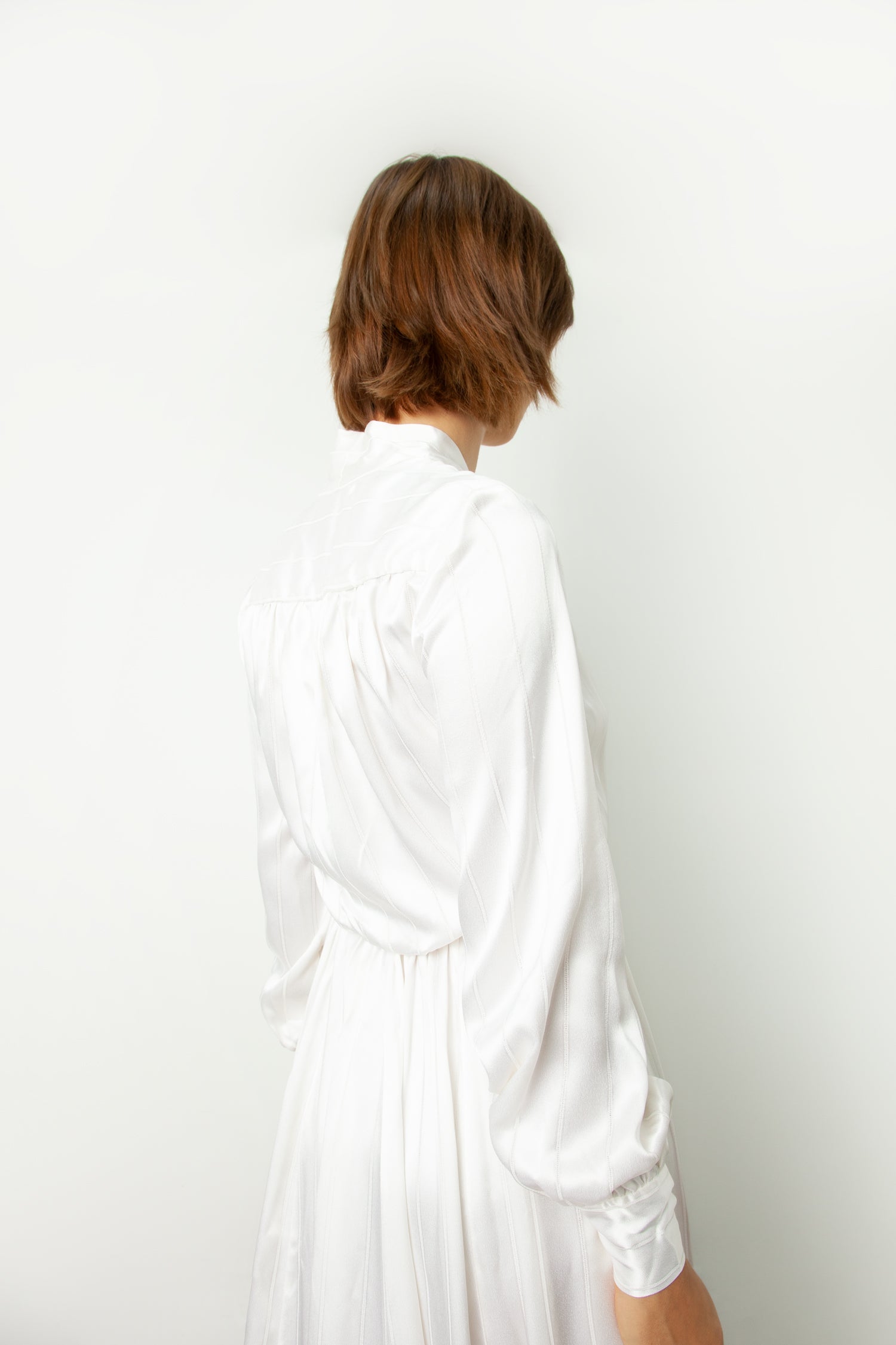 1970s WEDDING GOWN