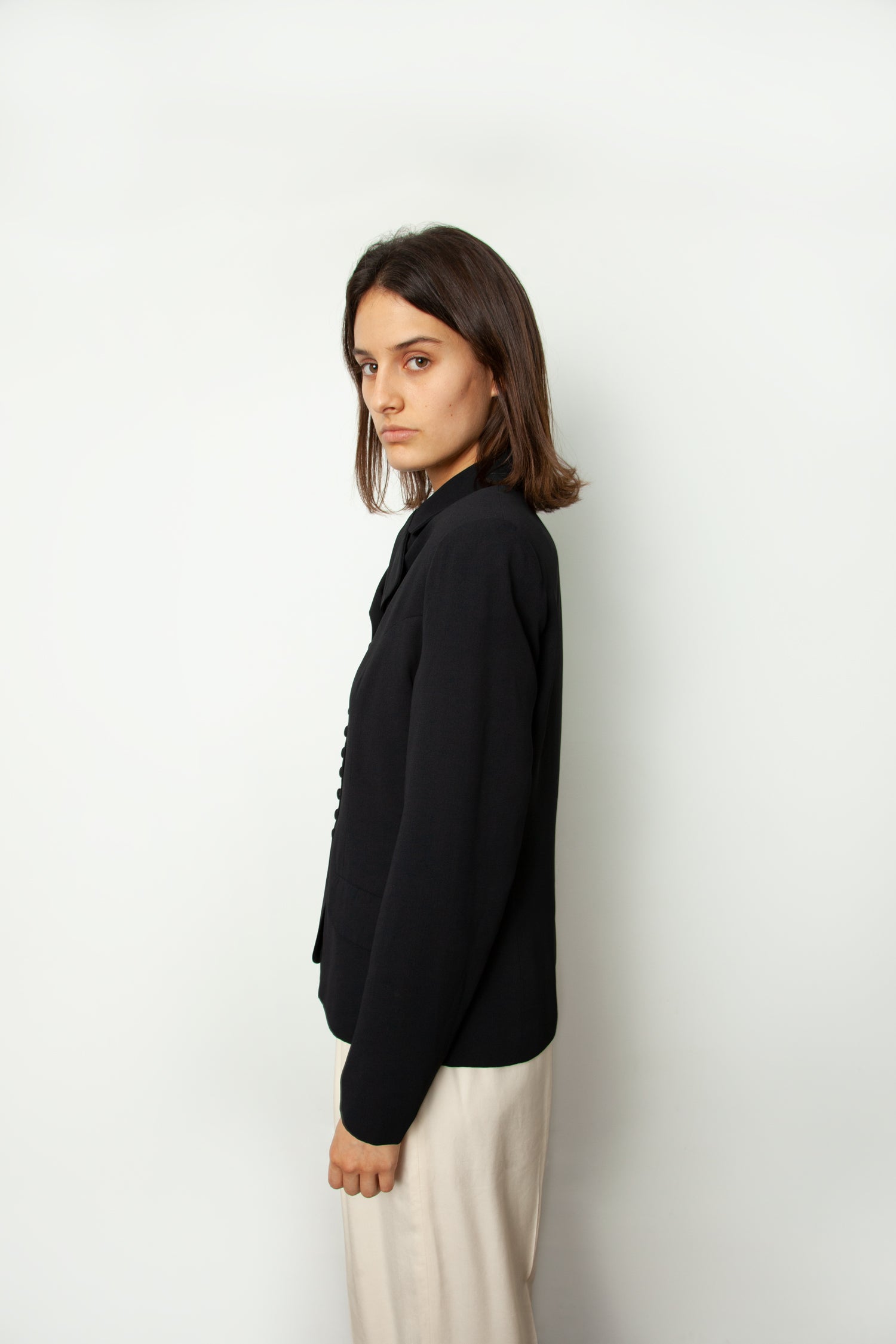 COVERED BUTTON BLAZER