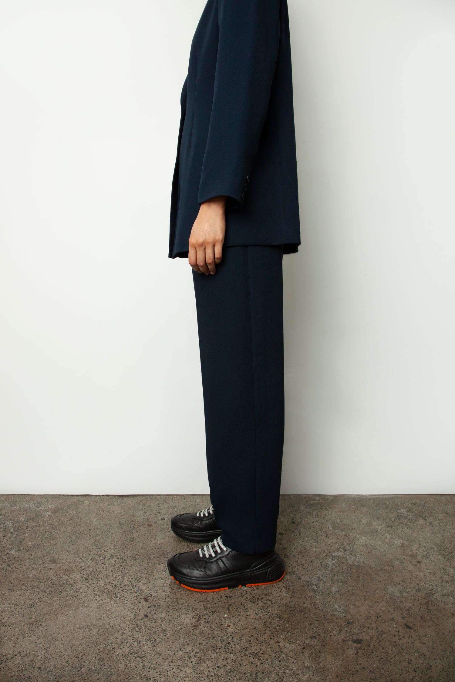 NAVY SUIT
