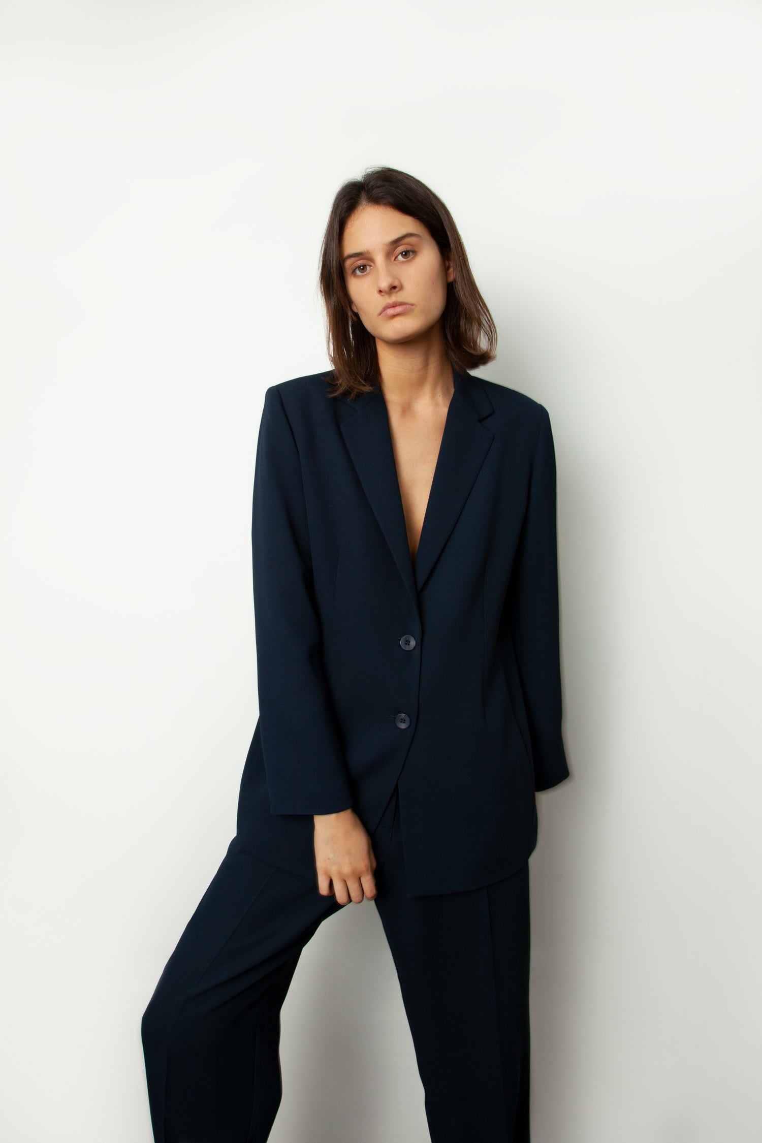 NAVY SUIT