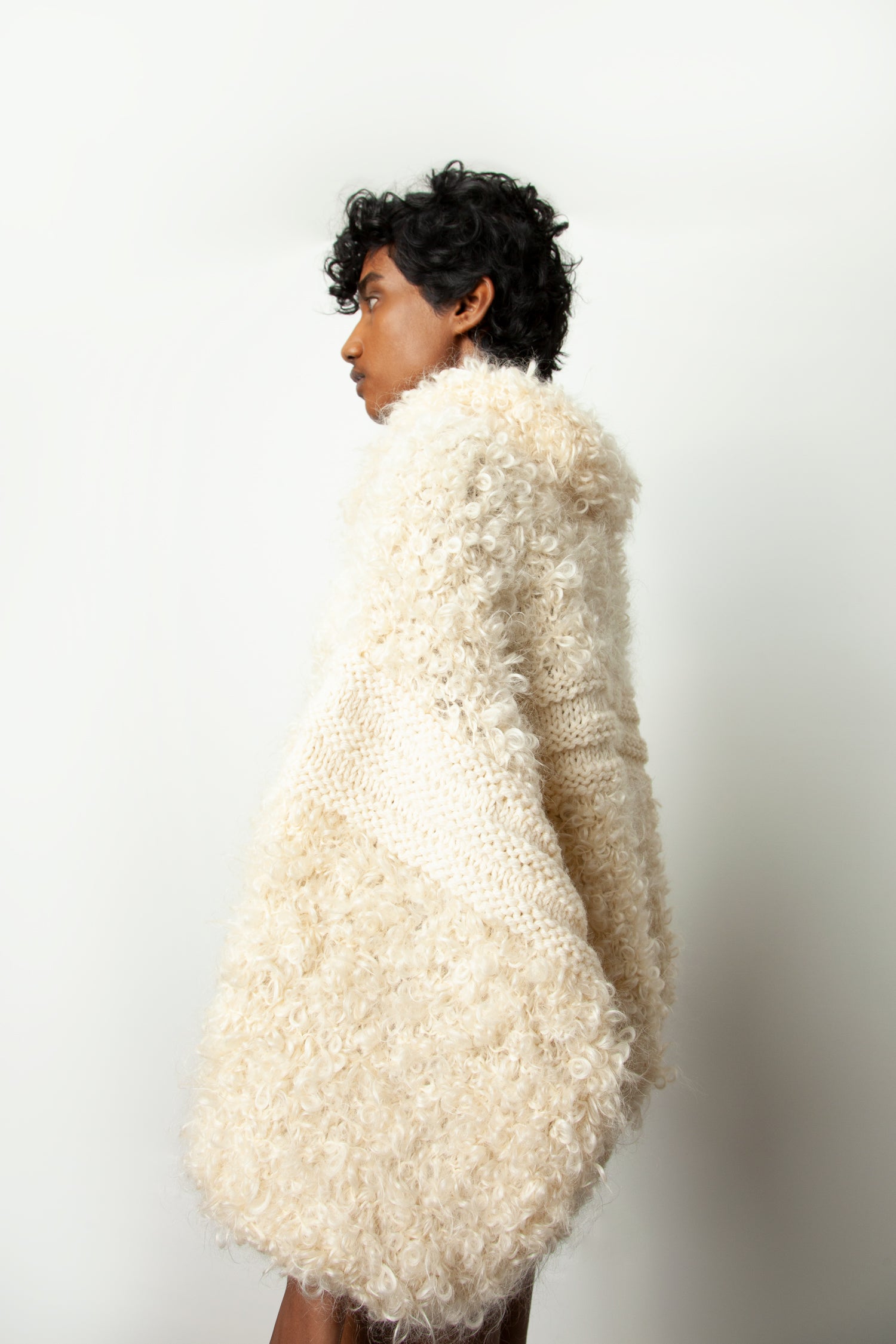 CHUNKY HAND KNIT