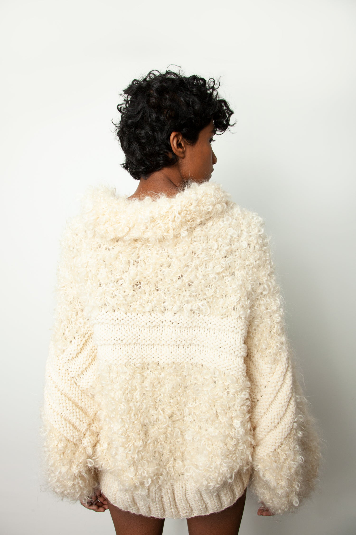 CHUNKY HAND KNIT