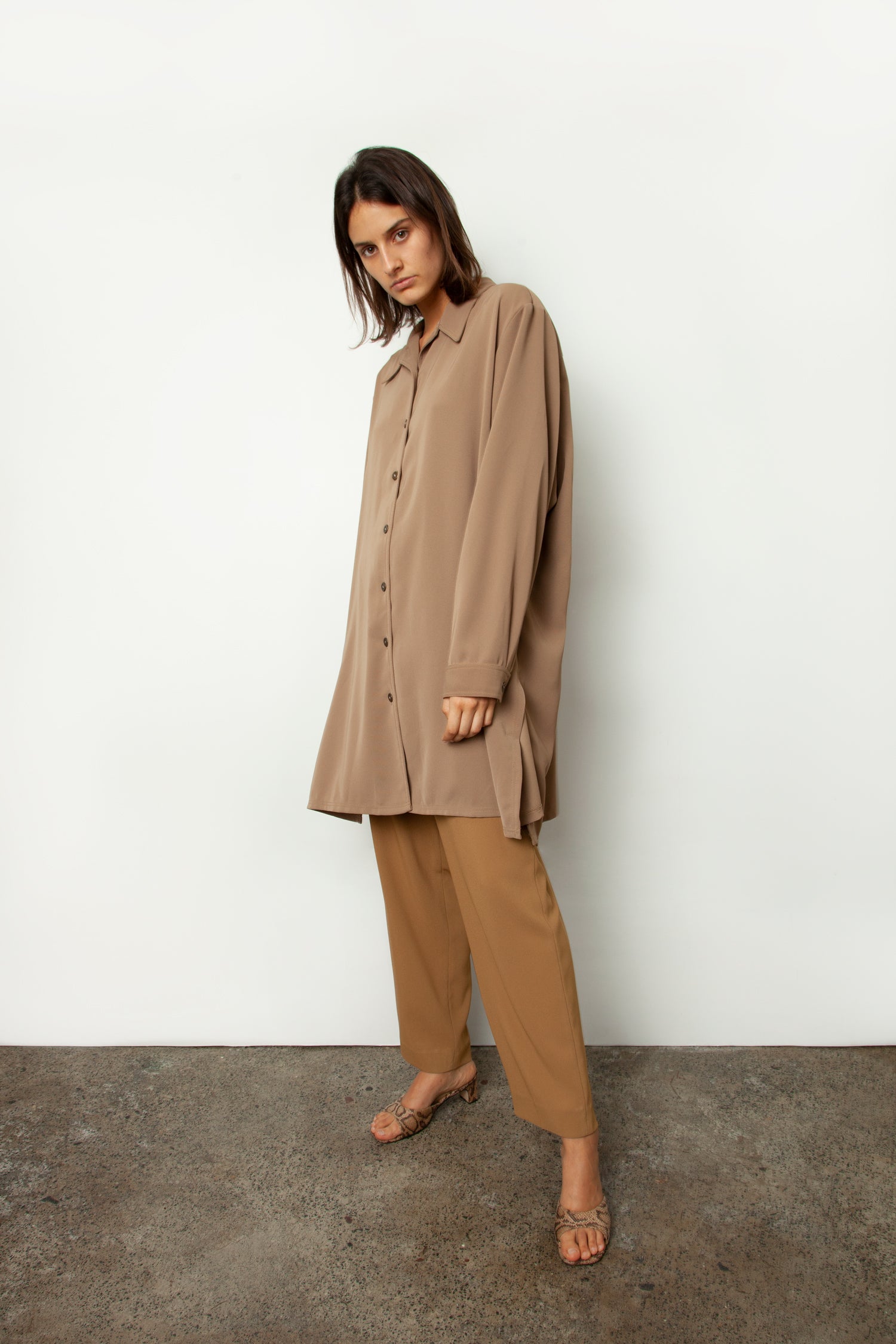 OVERSIZED SHIRT