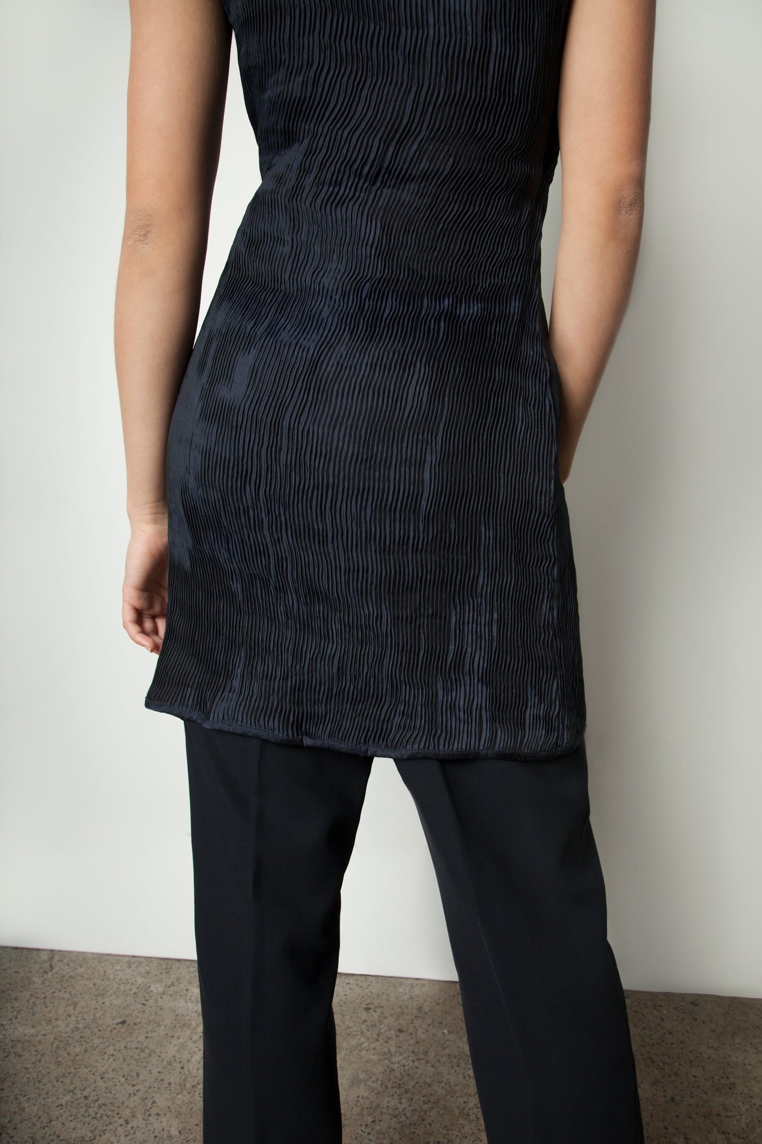 PLISSE WRAP TOP