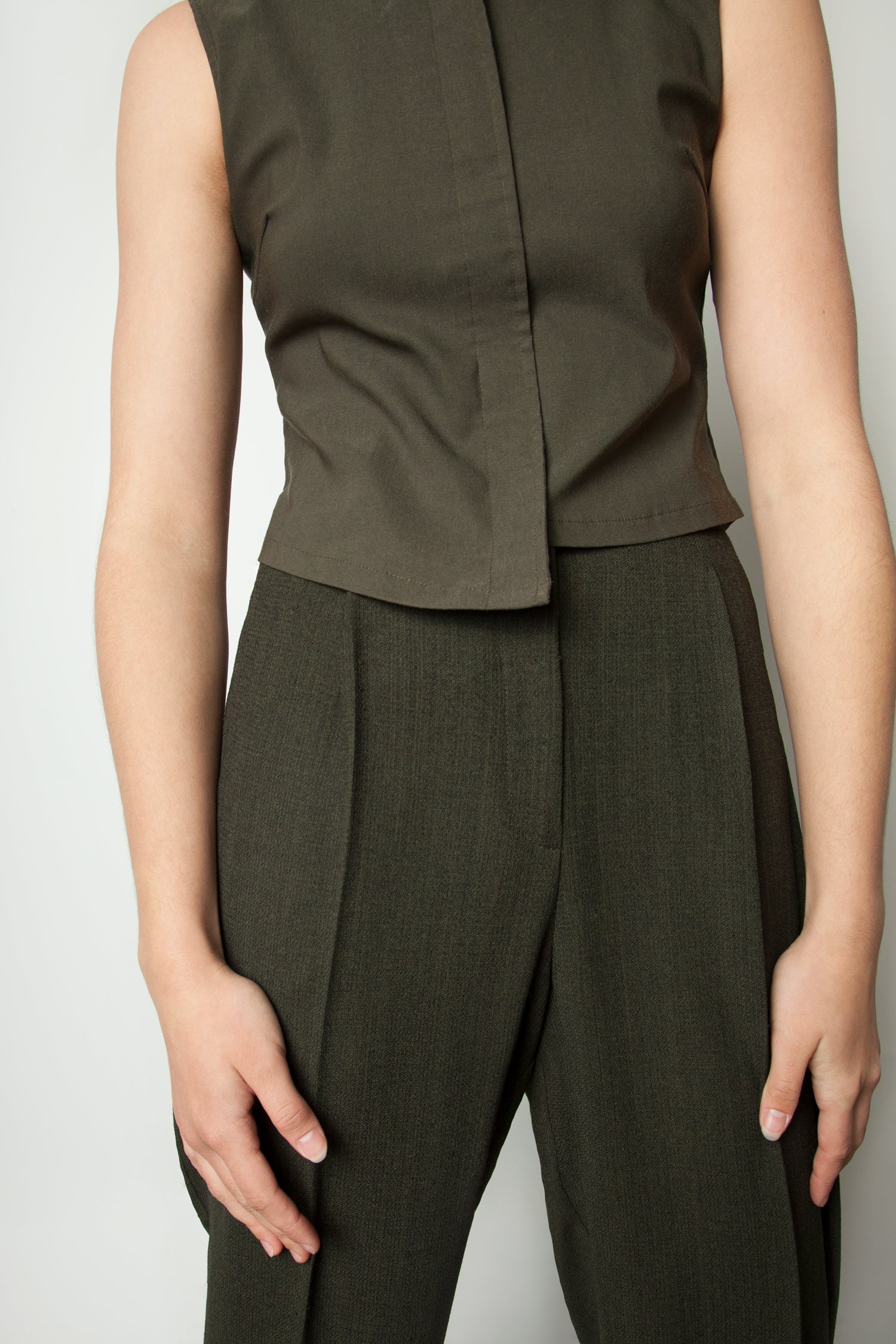 ASYMMETRIC TANK