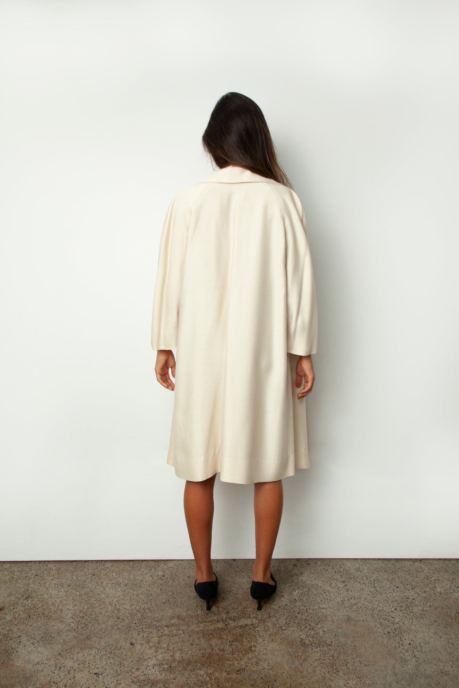 CREAM COAT